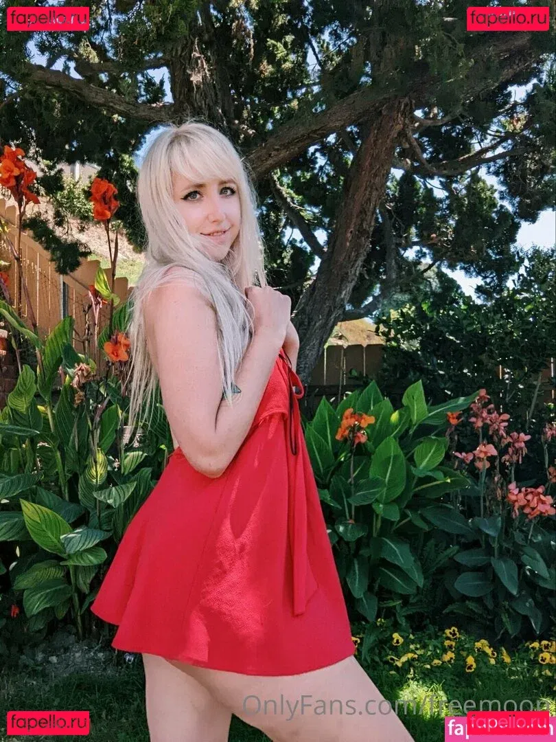 freemoon Onlyfans Photo Gallery 