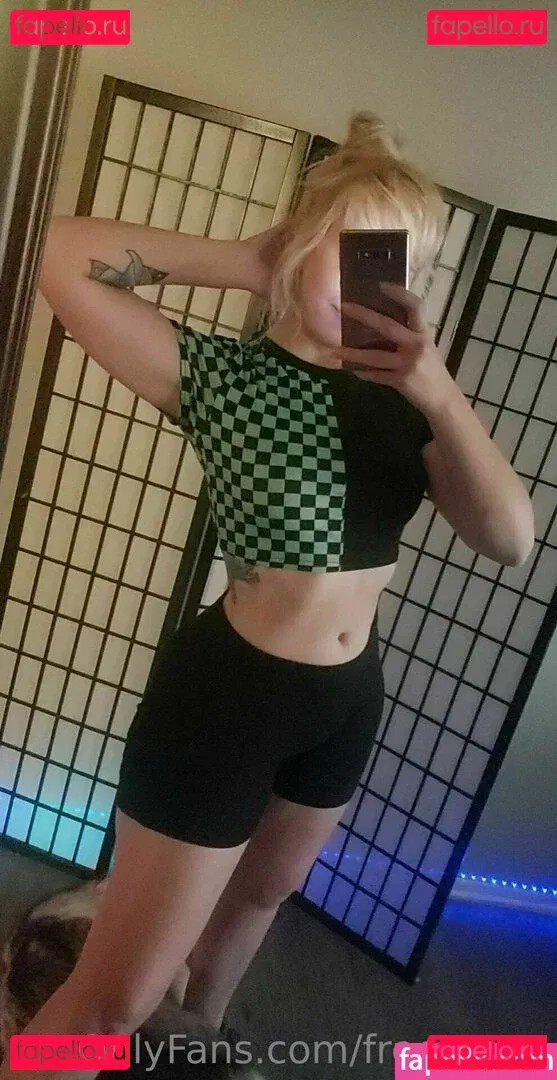 freemoon Onlyfans Photo Gallery 