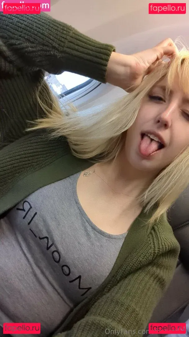 freemoon Onlyfans Photo Gallery 