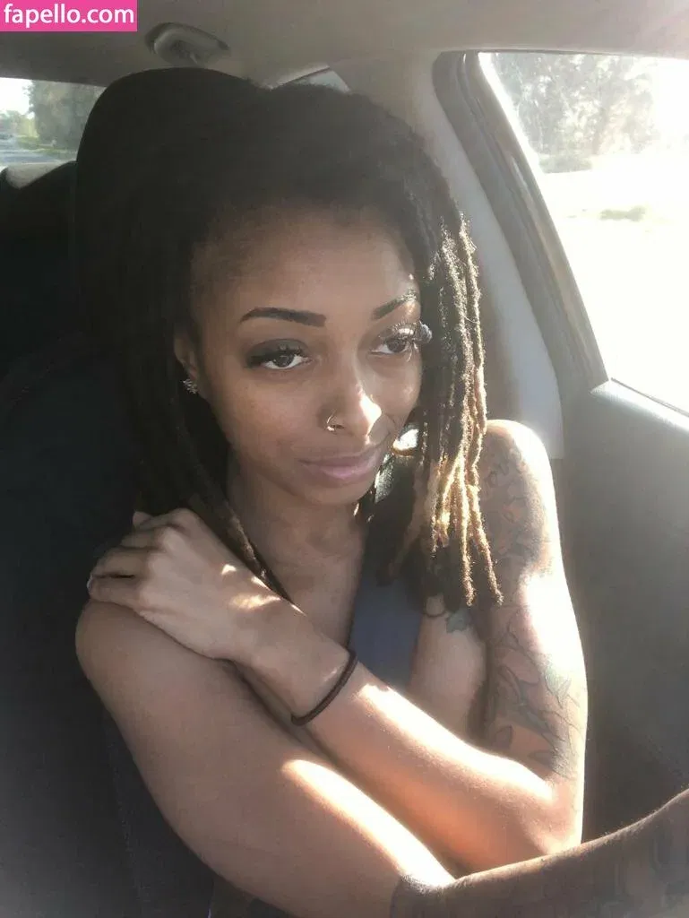 Dannie Ace Onlyfans Photo Gallery 