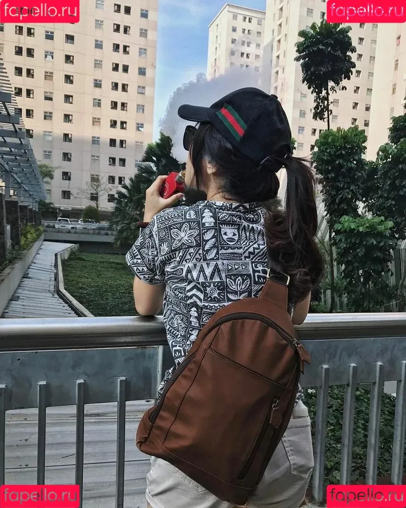 Ratu Desmi Azalia Onlyfans Photo Gallery 