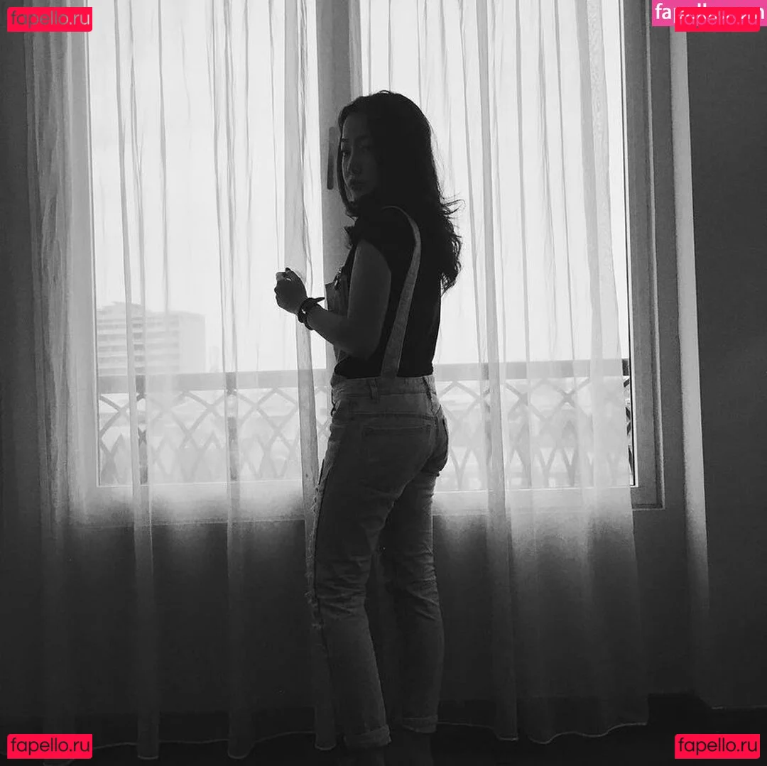 Ratu Desmi Azalia Onlyfans Photo Gallery 