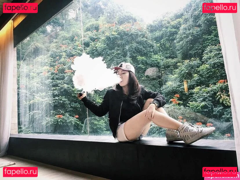 Ratu Desmi Azalia Onlyfans Photo Gallery 