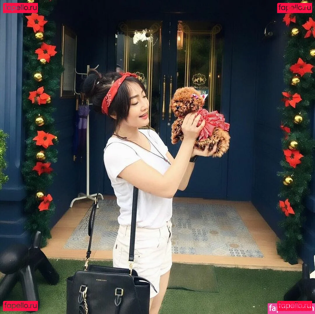 Ratu Desmi Azalia Onlyfans Photo Gallery 