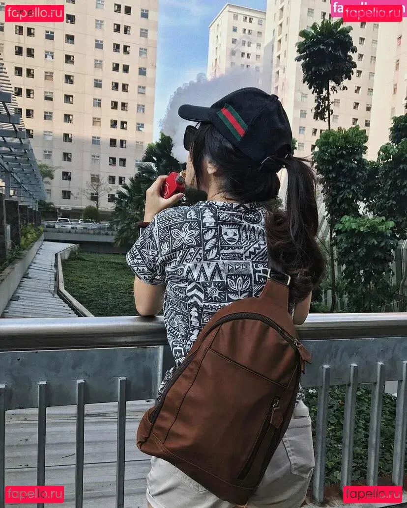 Ratu Desmi Azalia Onlyfans Photo Gallery 