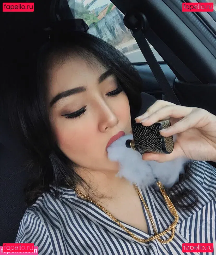 Ratu Desmi Azalia Onlyfans Photo Gallery 