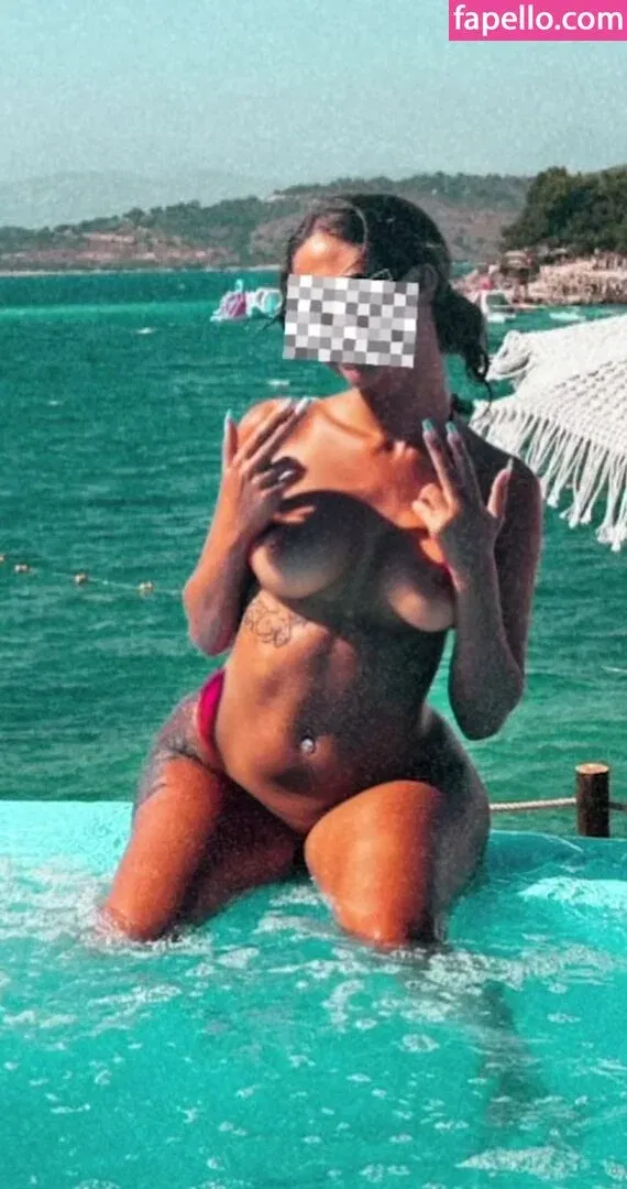 Sarah Saritah Onlyfans Photo Gallery 