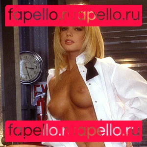 Donna D'Errico Onlyfans Photo Gallery 