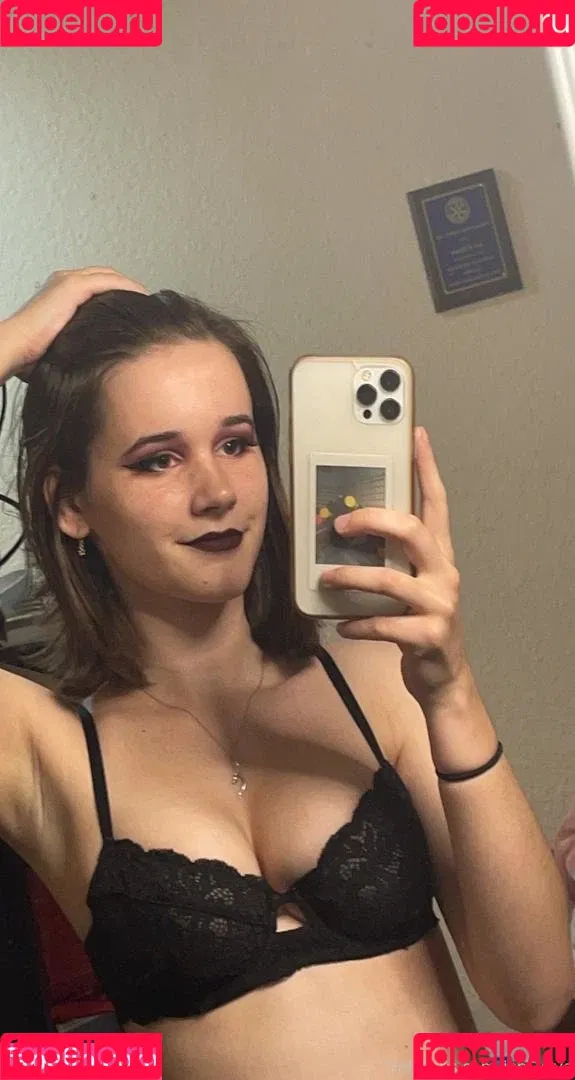 jani.veve Onlyfans Photo Gallery 