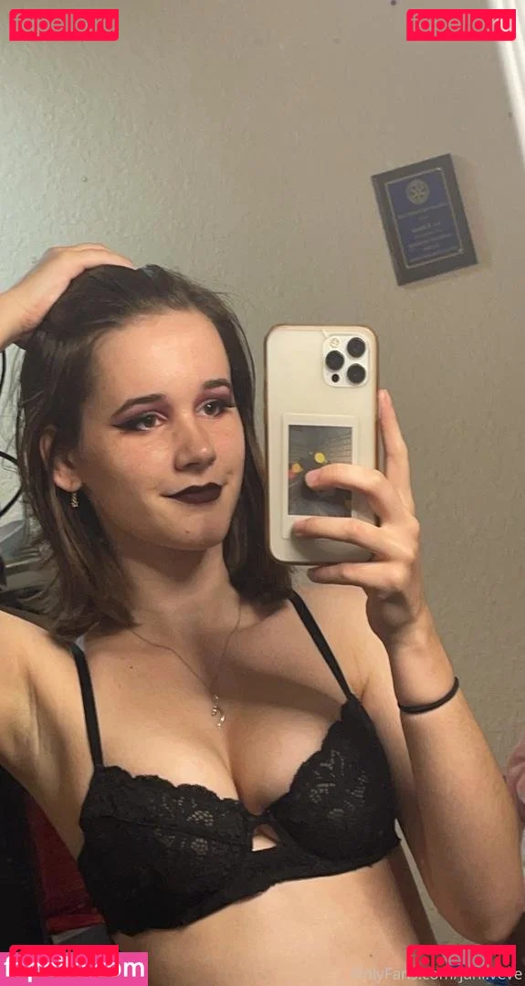 jani.veve Onlyfans Photo Gallery 