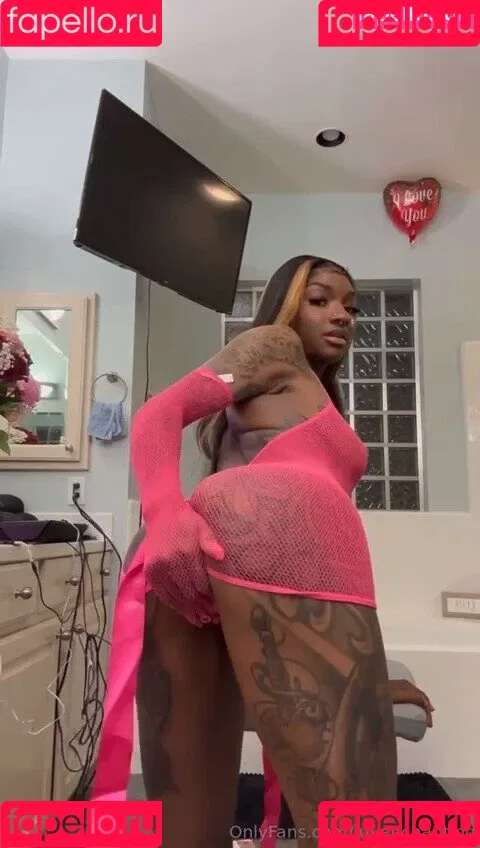 luvenchanting Onlyfans Photo Gallery 