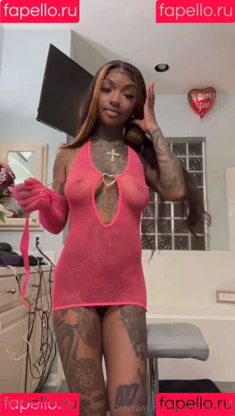 luvenchanting Onlyfans Photo Gallery 