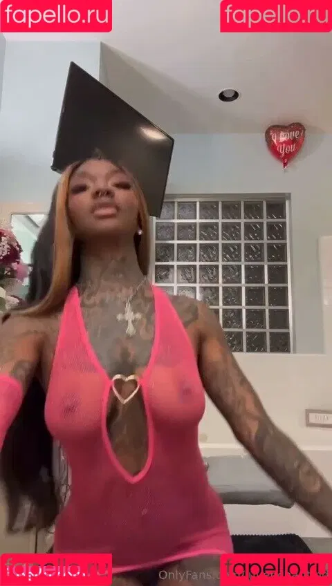 luvenchanting Onlyfans Photo Gallery 