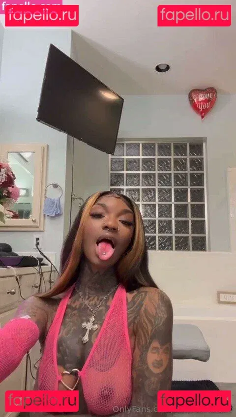 luvenchanting Onlyfans Photo Gallery 