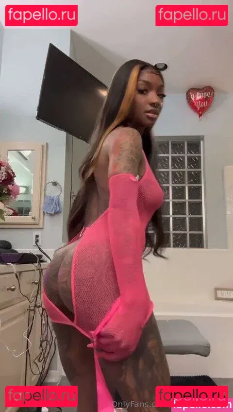 luvenchanting Onlyfans Photo Gallery 