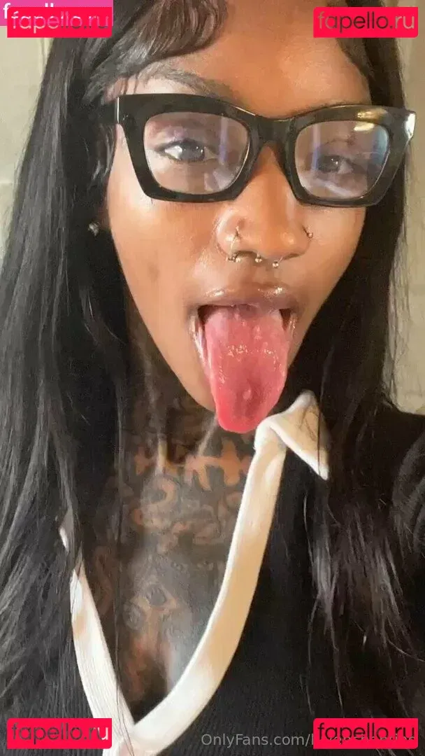 luvenchanting Onlyfans Photo Gallery 