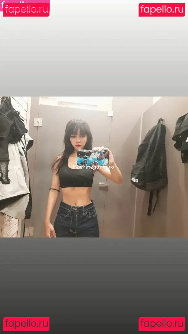 emmi.krii Onlyfans Photo Gallery 