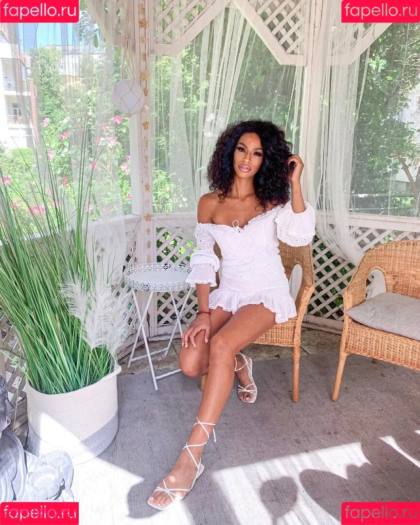 Cecilia Asoro Onlyfans Photo Gallery 