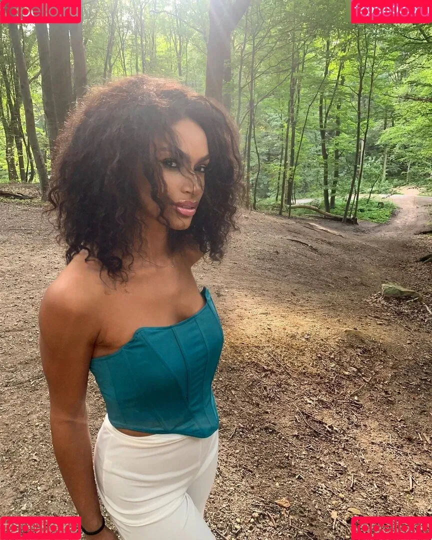 Cecilia Asoro Onlyfans Photo Gallery 
