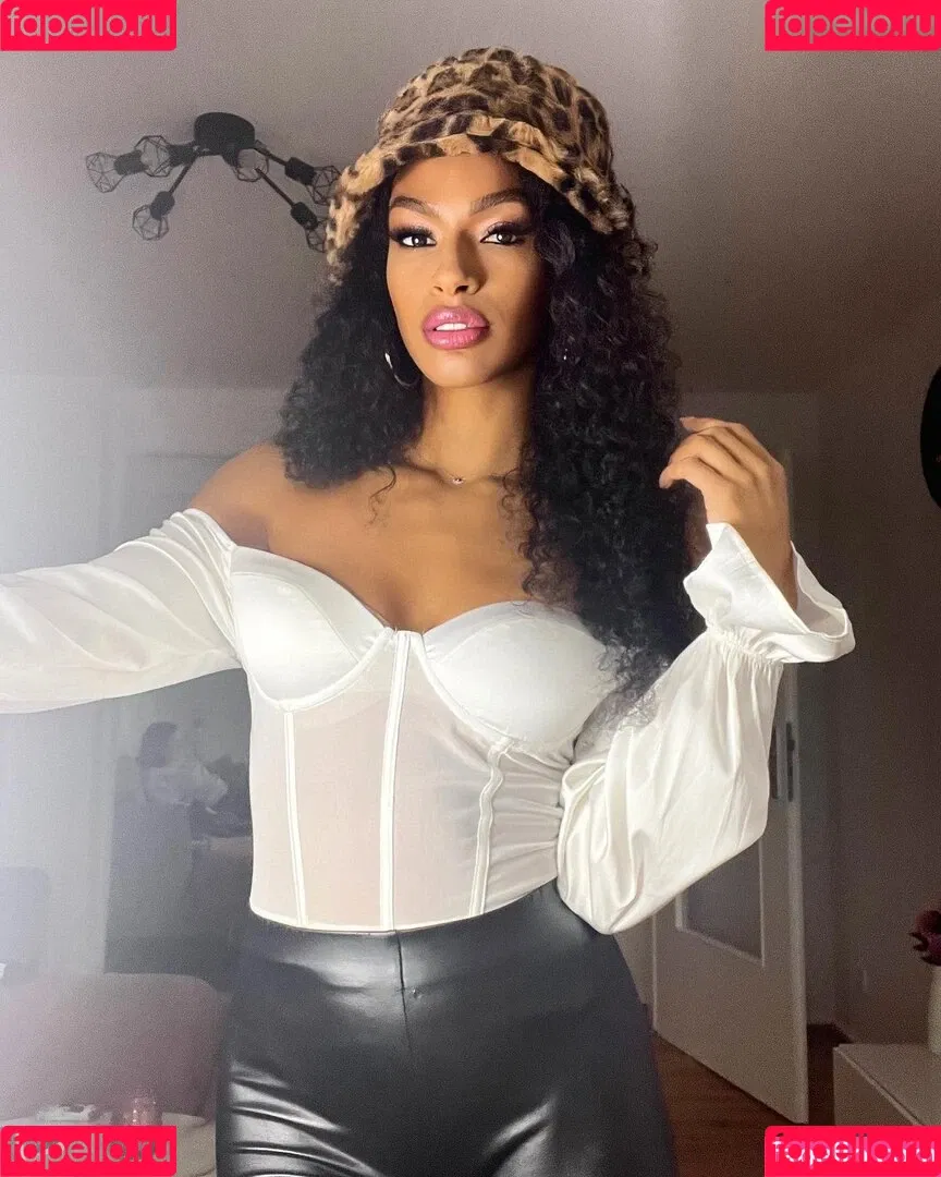 Cecilia Asoro Onlyfans Photo Gallery 