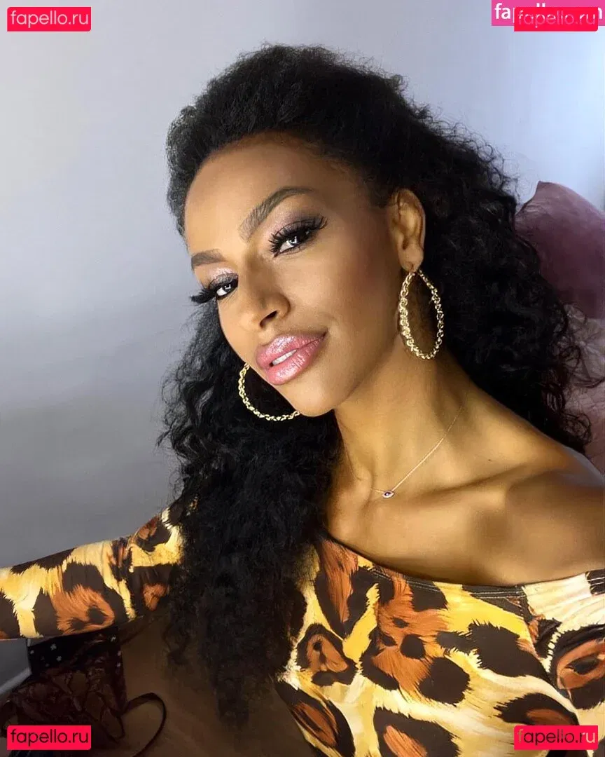 Cecilia Asoro Onlyfans Photo Gallery 