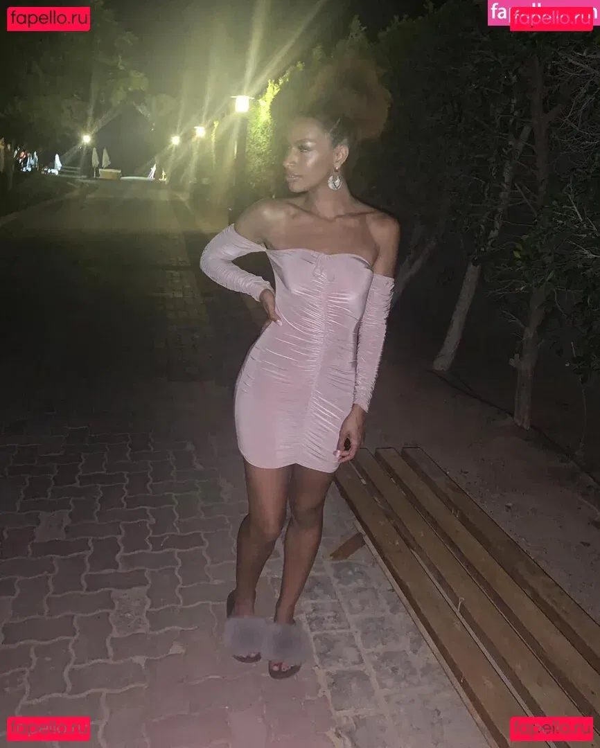 Cecilia Asoro Onlyfans Photo Gallery 