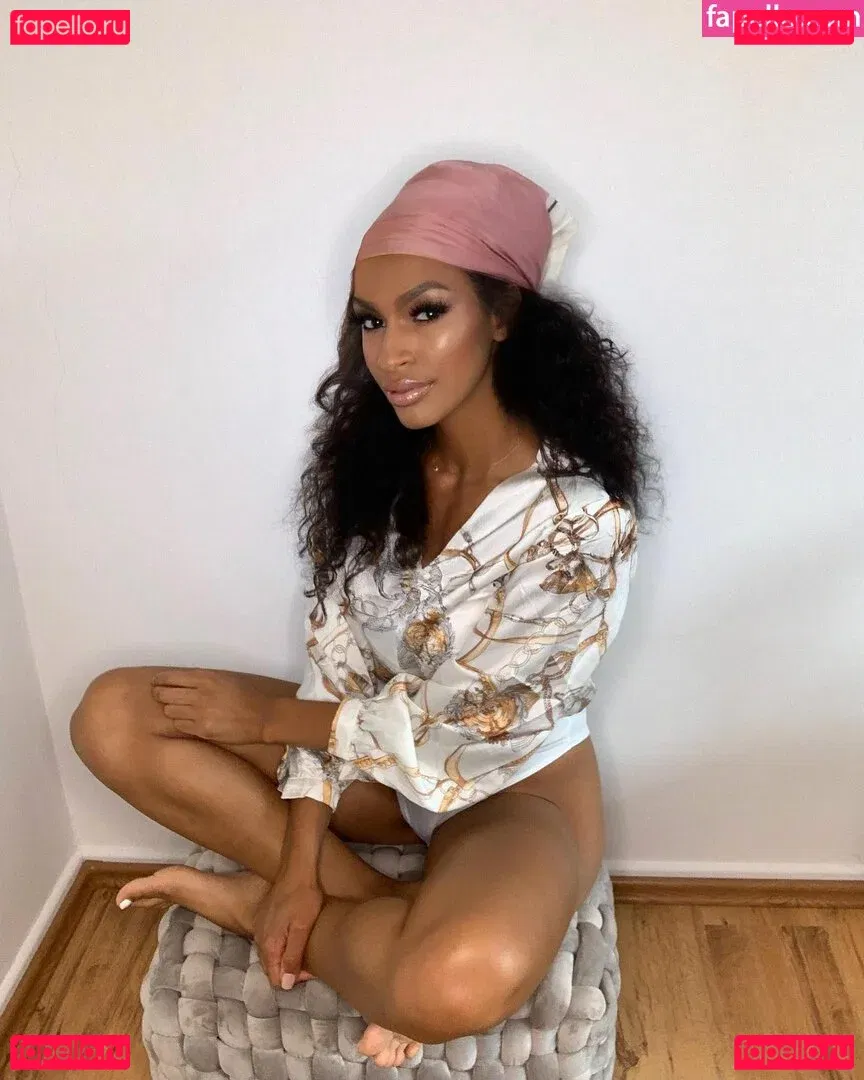 Cecilia Asoro Onlyfans Photo Gallery 