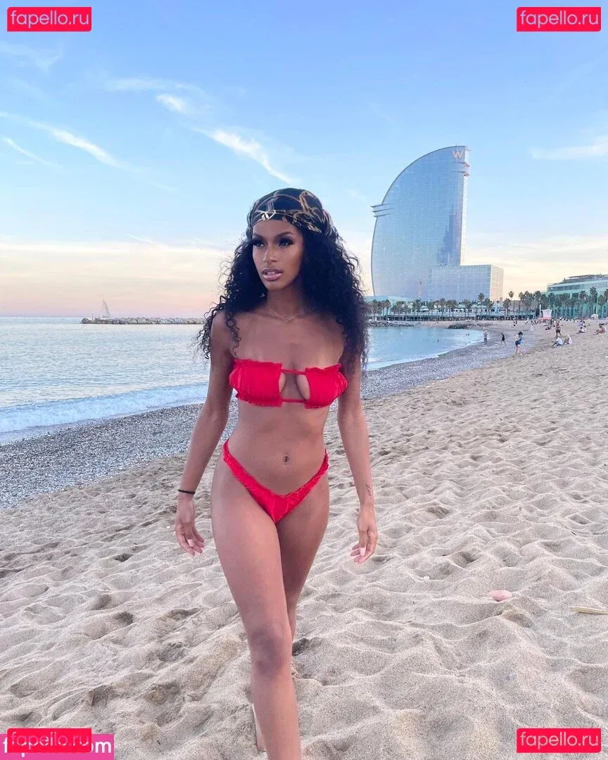 Cecilia Asoro Onlyfans Photo Gallery 
