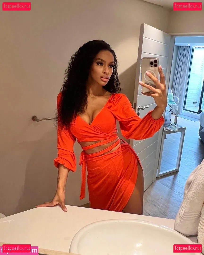 Cecilia Asoro Onlyfans Photo Gallery 