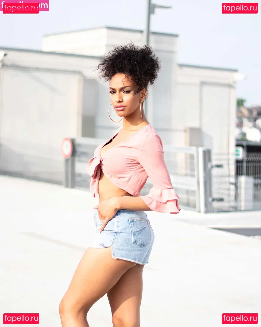 Cecilia Asoro Onlyfans Photo Gallery 