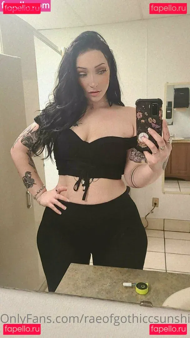 raeofgothiccsunshine Onlyfans Photo Gallery 