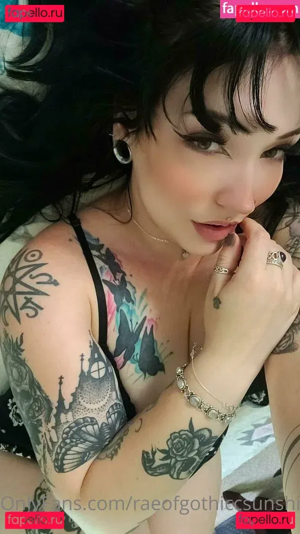 raeofgothiccsunshine Onlyfans Photo Gallery 