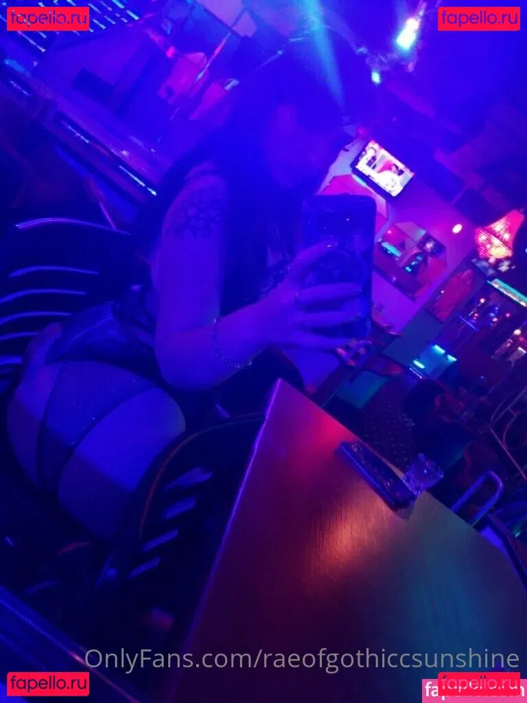 raeofgothiccsunshine Onlyfans Photo Gallery 