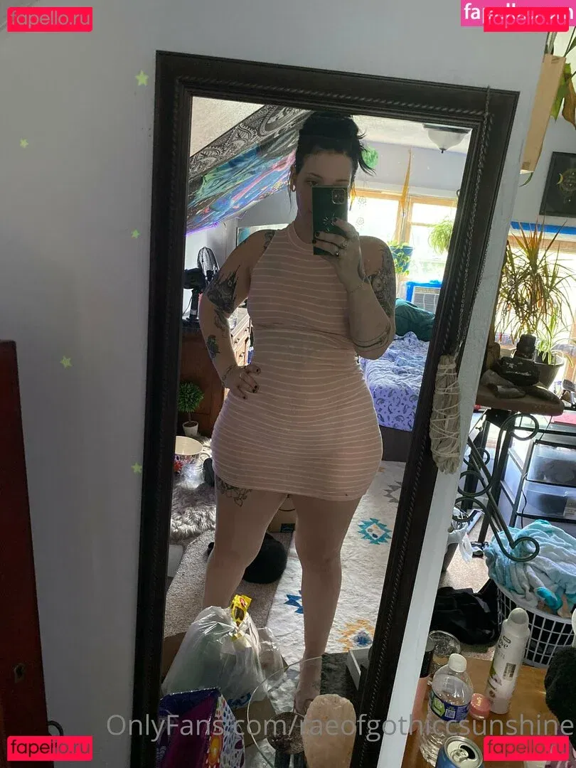 raeofgothiccsunshine Onlyfans Photo Gallery 