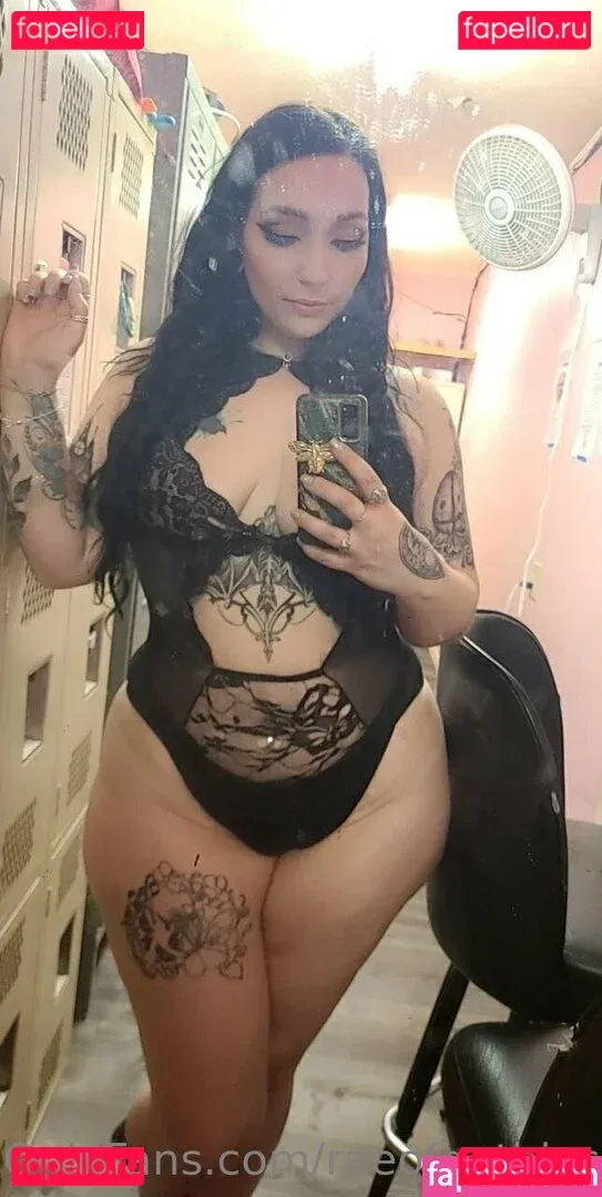 raeofgothiccsunshine Onlyfans Photo Gallery 