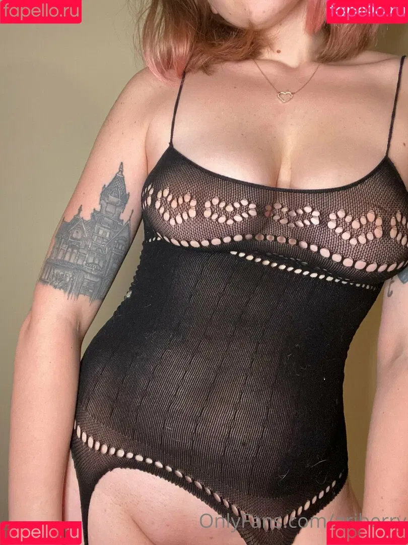ariberry Onlyfans Photo Gallery 