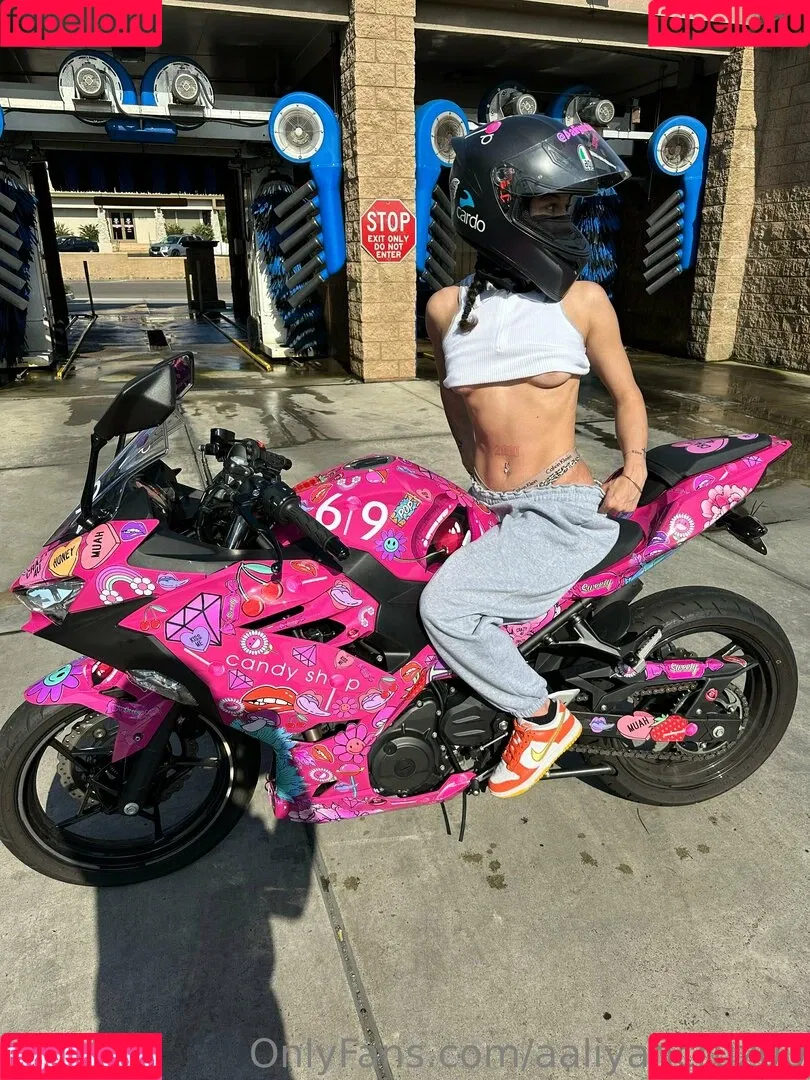aaliyahcruz00 Onlyfans Photo Gallery 