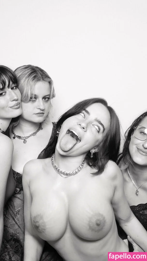 Billie Eilish Fake Onlyfans Photo Gallery 