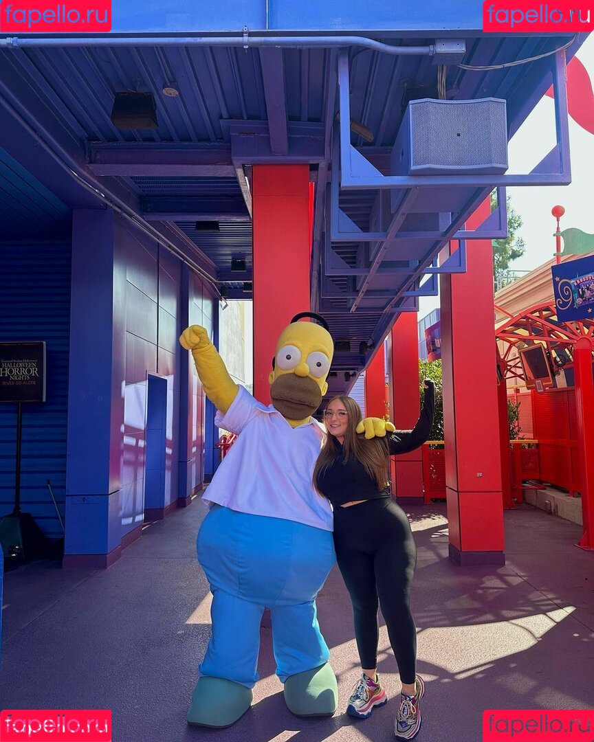 akarikitti Onlyfans Photo Gallery 