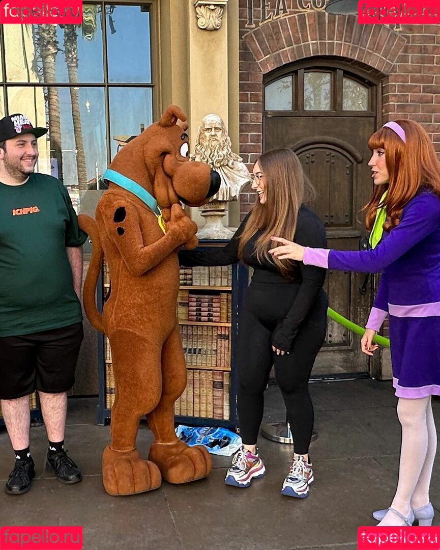 akarikitti Onlyfans Photo Gallery 