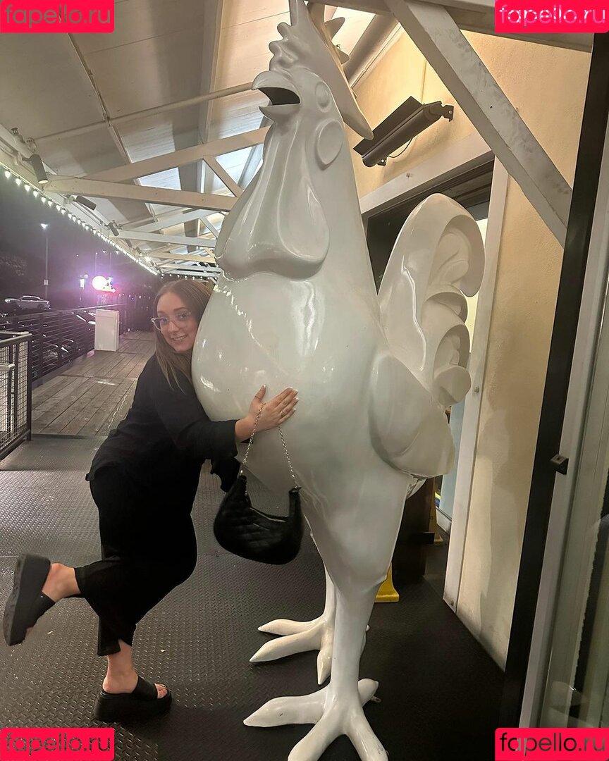 akarikitti Onlyfans Photo Gallery 