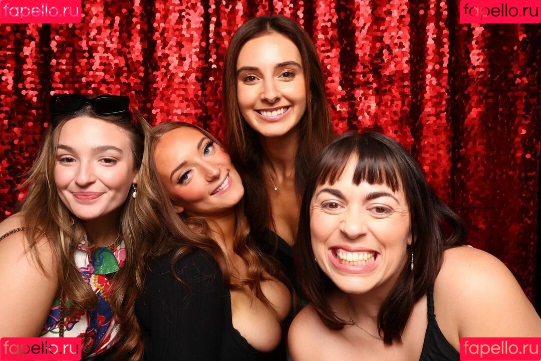 akarikitti Onlyfans Photo Gallery 