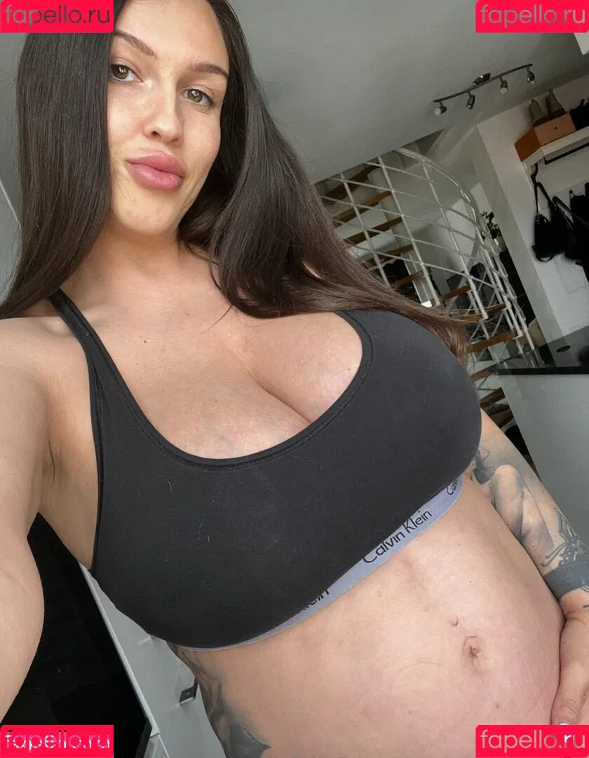 Frisörin Nina Onlyfans Photo Gallery 