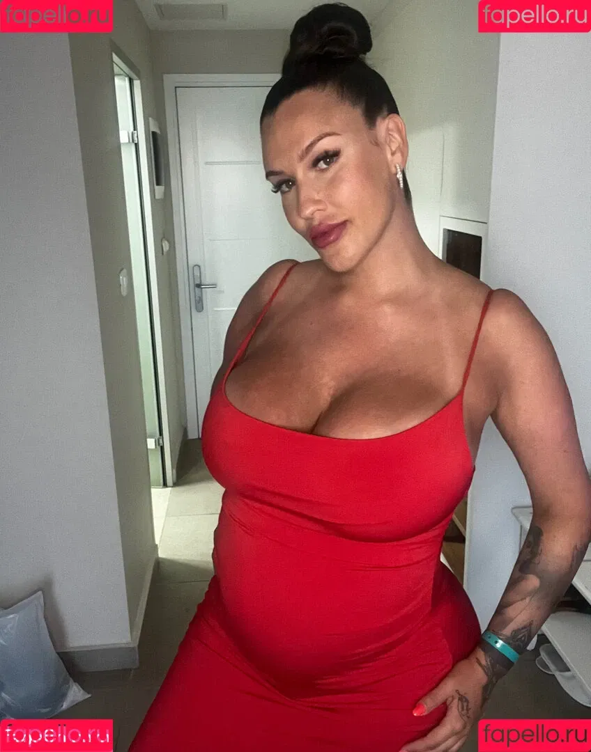 Frisörin Nina Onlyfans Photo Gallery 
