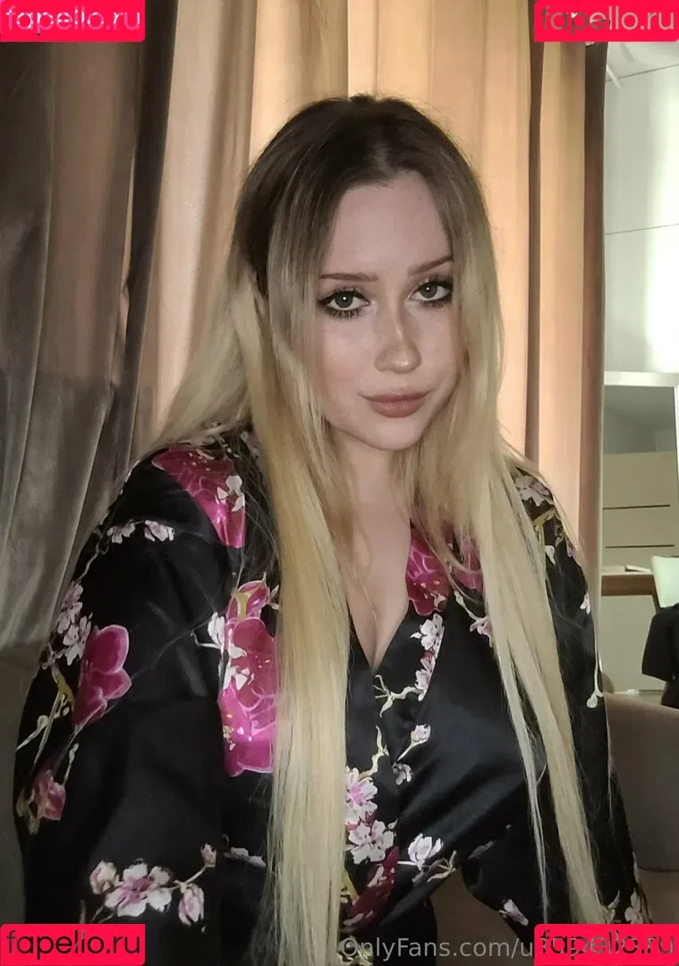 monnixi Onlyfans Photo Gallery 