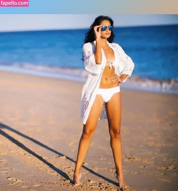 Joana Alvarenga Onlyfans Photo Gallery 