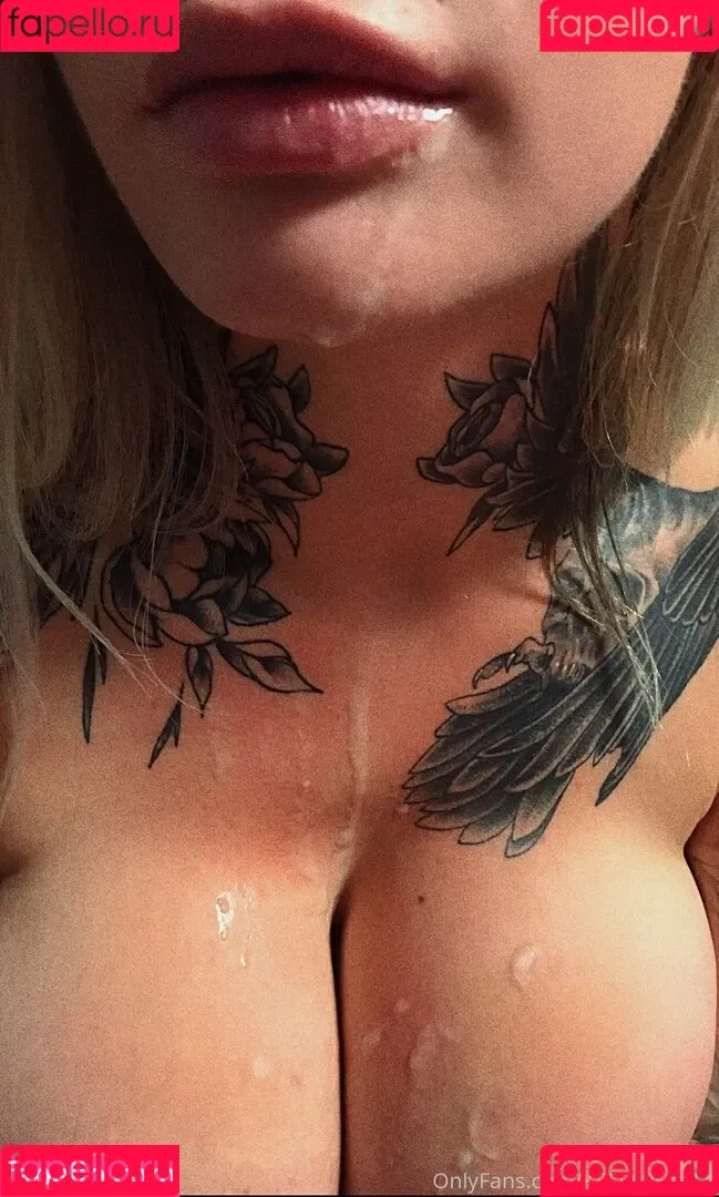 Kelly Pearl Onlyfans Photo Gallery 