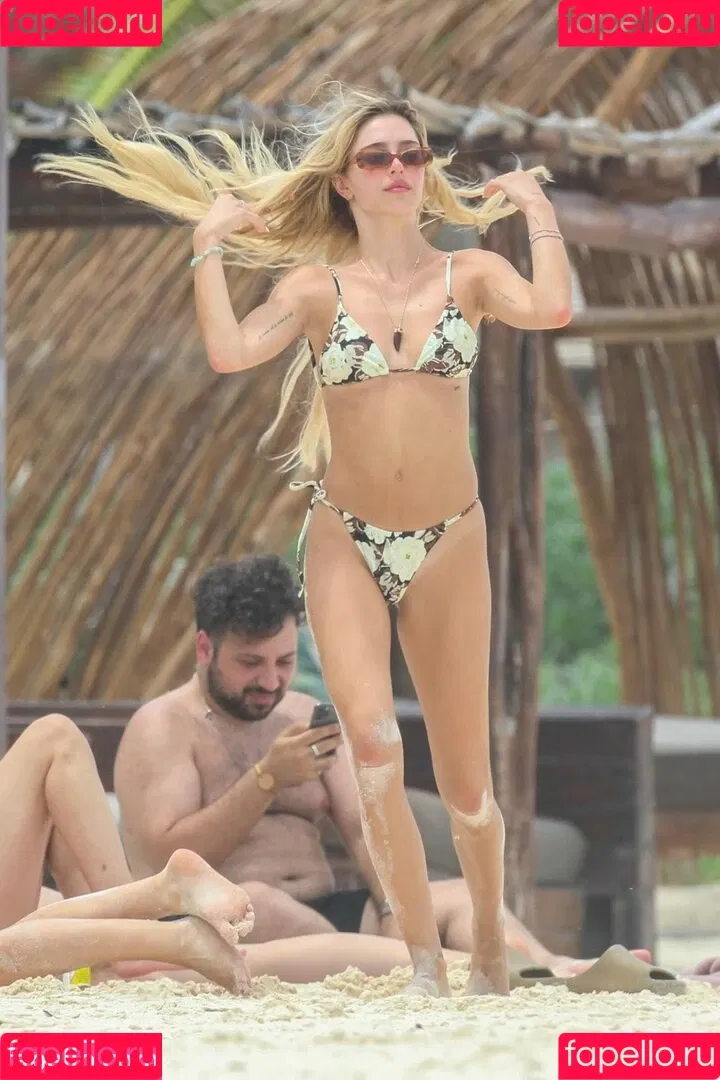 Delilah Belle Hamlin Onlyfans Photo Gallery 
