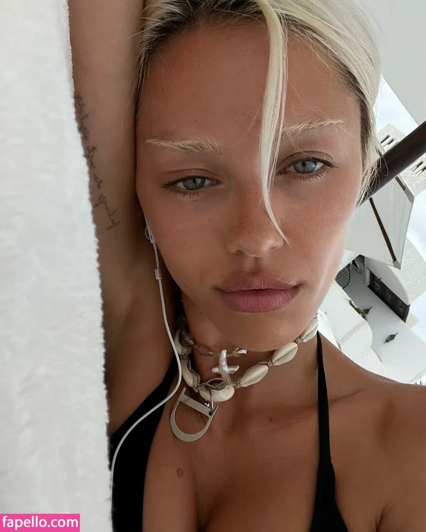 Delilah Belle Hamlin Onlyfans Photo Gallery 