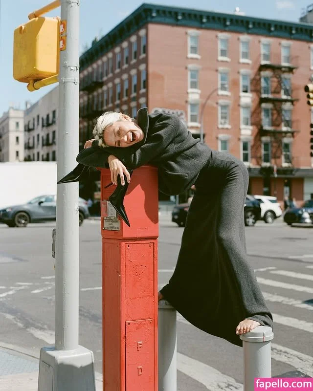 Delilah Belle Hamlin Onlyfans Photo Gallery 